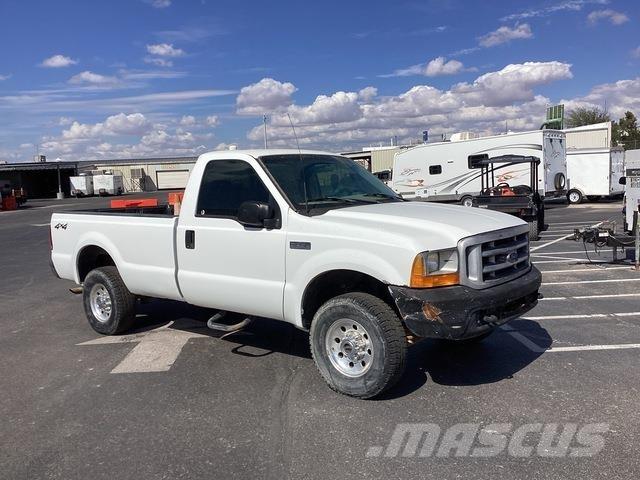 Ford F-250 Kis teherszállító/Platós kocsi