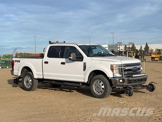 Ford F-250 Kis teherszállító/Platós kocsi