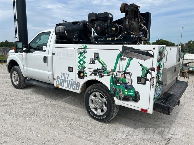 Ford F-250 Közúti karbantartó haszongépek