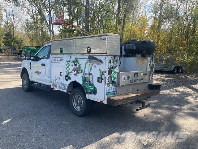 Ford F-250 Közúti karbantartó haszongépek