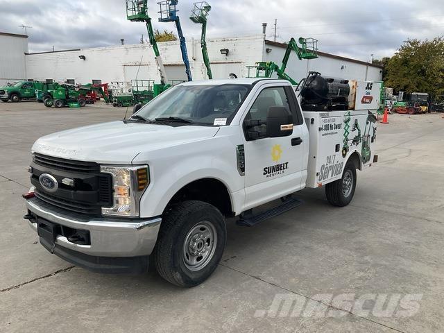 Ford F-250 Közúti karbantartó haszongépek