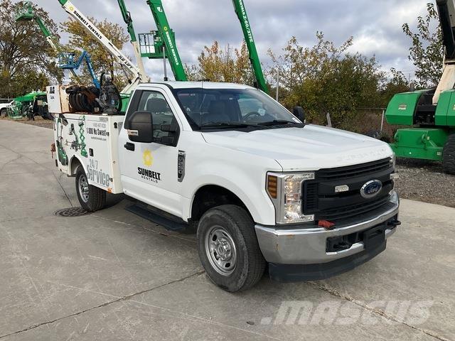 Ford F-250 Közúti karbantartó haszongépek