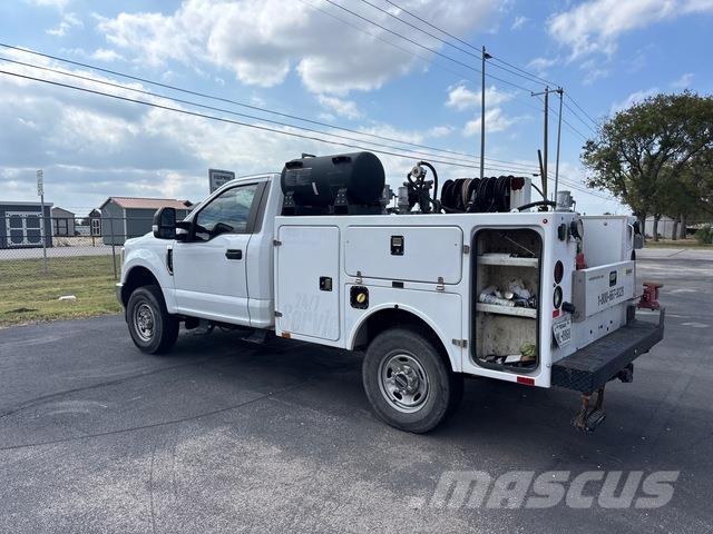 Ford F-250 Közúti karbantartó haszongépek