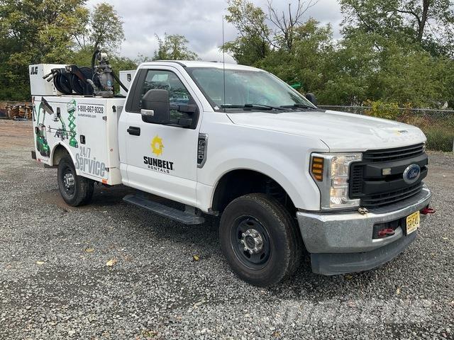 Ford F-250 Közúti karbantartó haszongépek