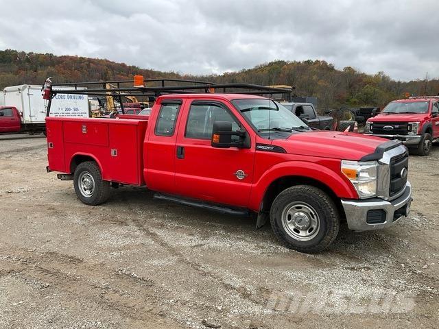 Ford F-250 Kis teherszállító/Platós kocsi