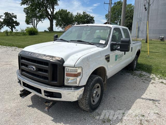 Ford F-250 Kis teherszállító/Platós kocsi