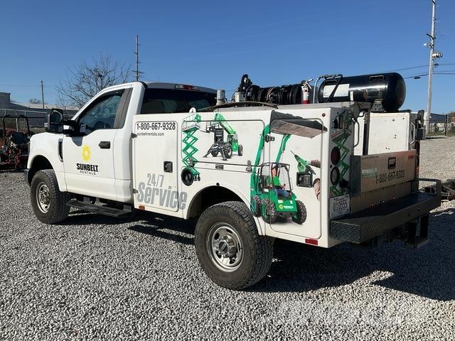 Ford F-250 Közúti karbantartó haszongépek