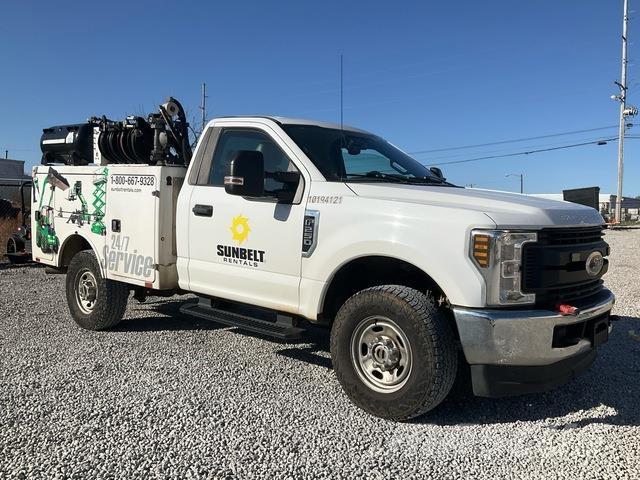 Ford F-250 Közúti karbantartó haszongépek