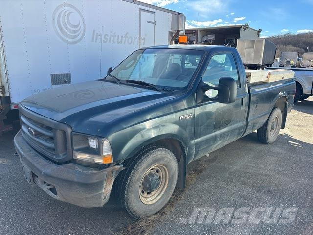 Ford F-250 Kis teherszállító/Platós kocsi