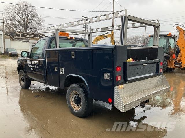 Ford F-250 Kis teherszállító/Platós kocsi