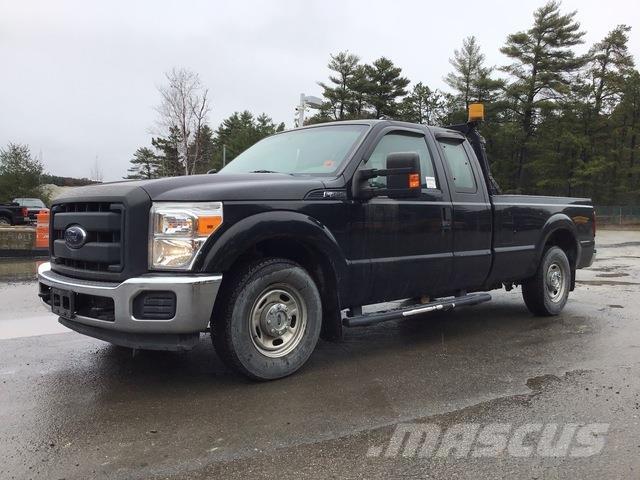 Ford F-250 Kis teherszállító/Platós kocsi