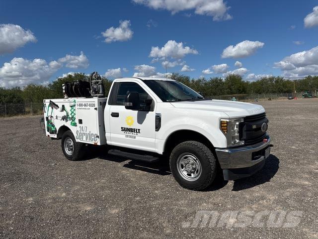 Ford F-250 Közúti karbantartó haszongépek