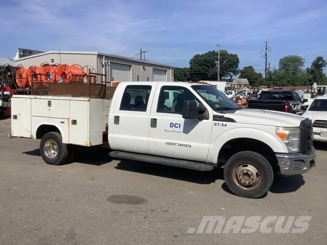 Ford F-350 Kis teherszállító/Platós kocsi