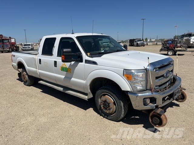 Ford F-350 Kis teherszállító/Platós kocsi
