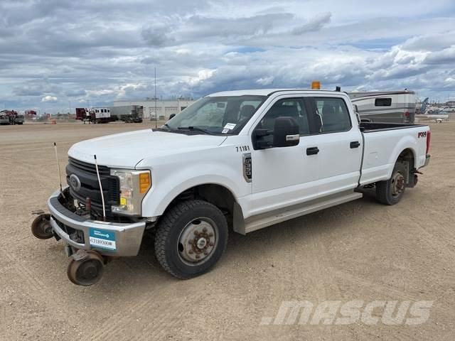Ford F-350 Egyéb