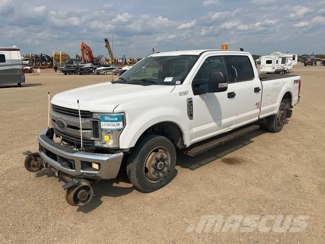 Ford F-350 Egyéb