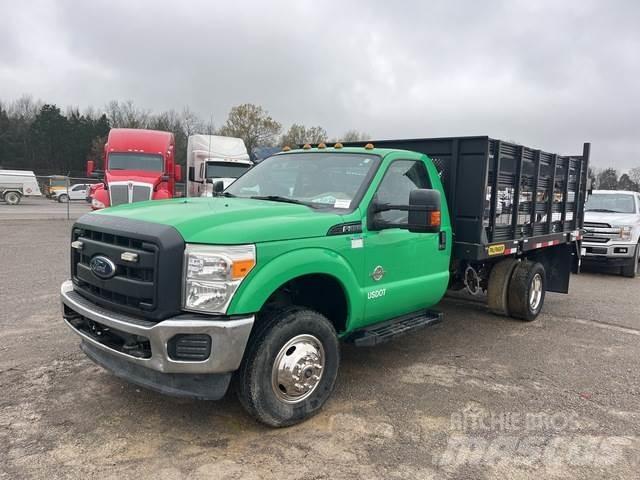 Ford F-350 Platós / Ponyvás teherautók