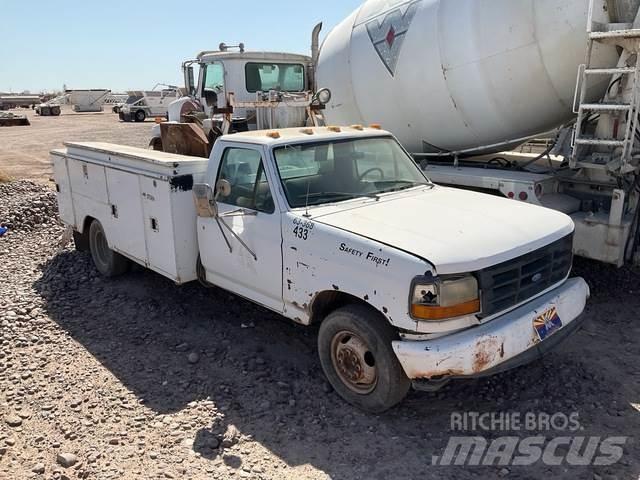 Ford F-350 Kis teherszállító/Platós kocsi