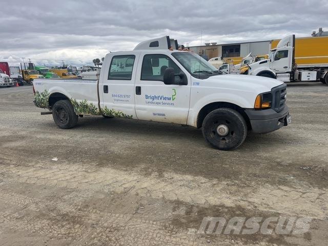 Ford F-350 Kis teherszállító/Platós kocsi
