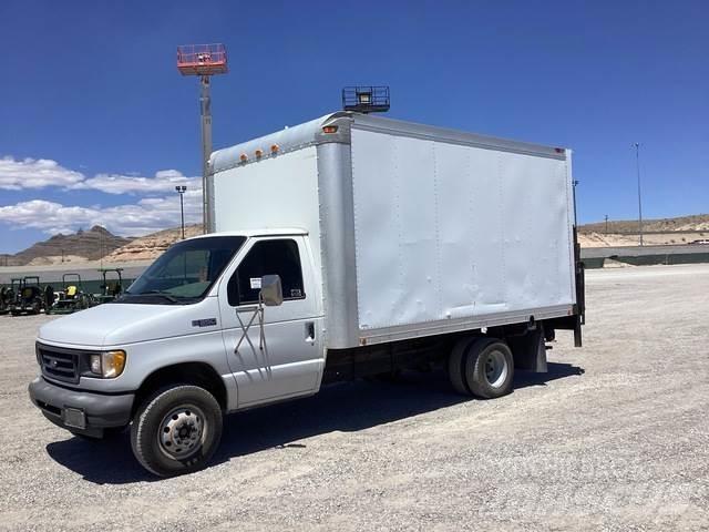 Ford F-350 Dobozos teherautók
