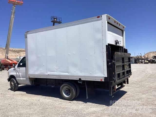 Ford F-350 Dobozos teherautók