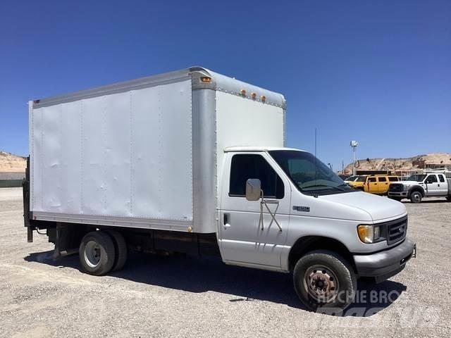 Ford F-350 Dobozos teherautók