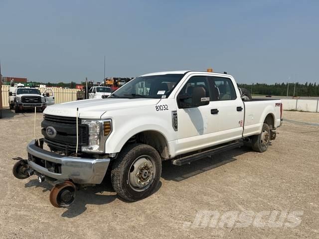 Ford F-350 Egyéb