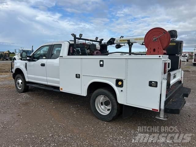 Ford F-350 Közúti karbantartó haszongépek