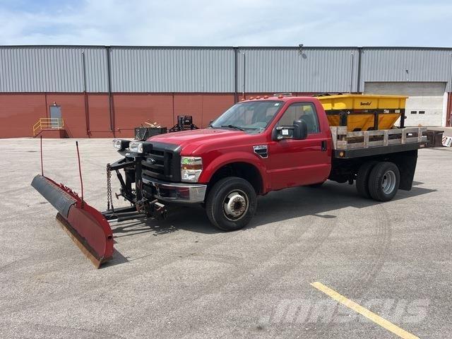 Ford F-350 Platós / Ponyvás teherautók