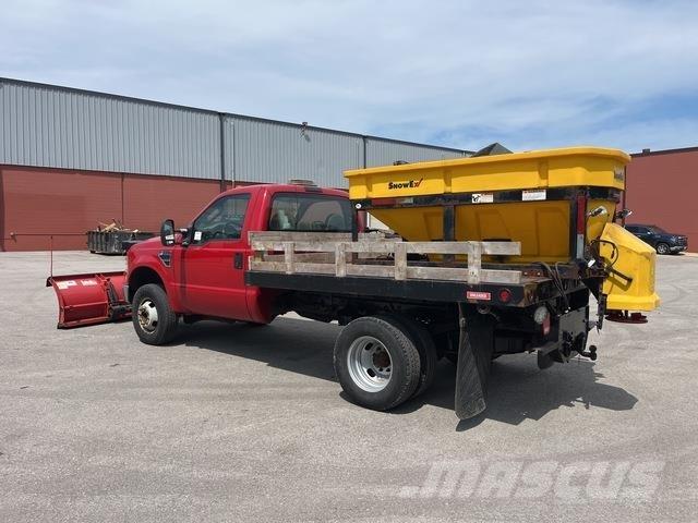 Ford F-350 Platós / Ponyvás teherautók