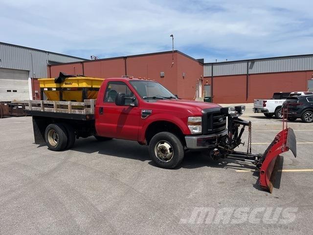Ford F-350 Platós / Ponyvás teherautók