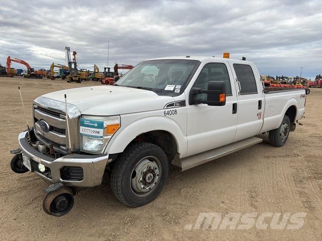 Ford F-350 Kis teherszállító/Platós kocsi