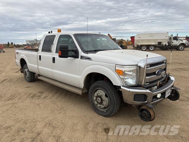 Ford F-350 Kis teherszállító/Platós kocsi