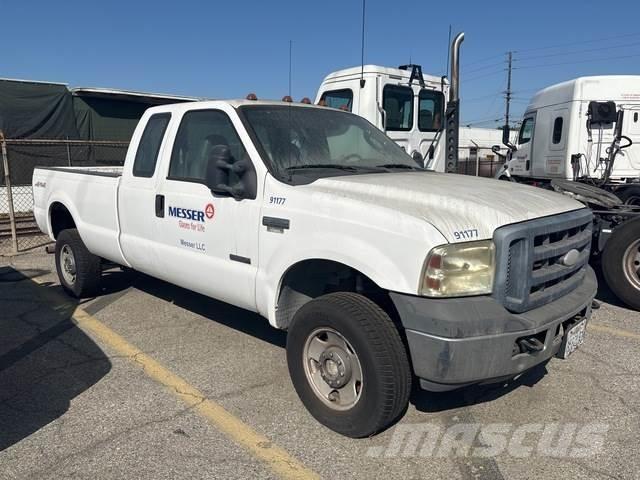 Ford F-350 Egyéb