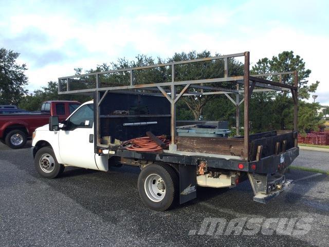 Ford F-350 Platós / Ponyvás teherautók