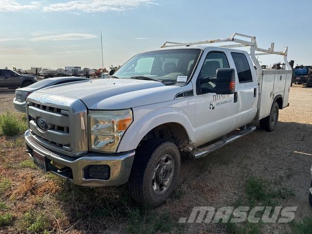 Ford F-350 Kis teherszállító/Platós kocsi