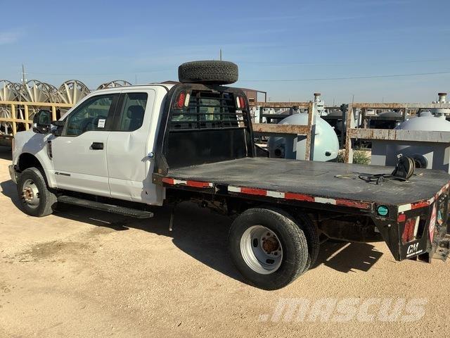 Ford F-350 Platós / Ponyvás teherautók
