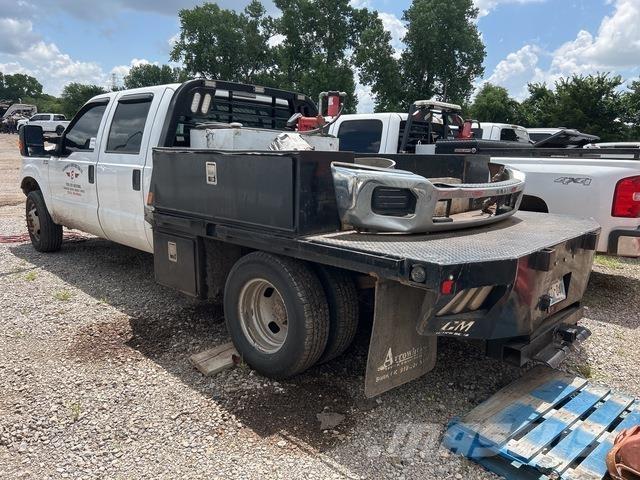 Ford F-350 Platós / Ponyvás teherautók