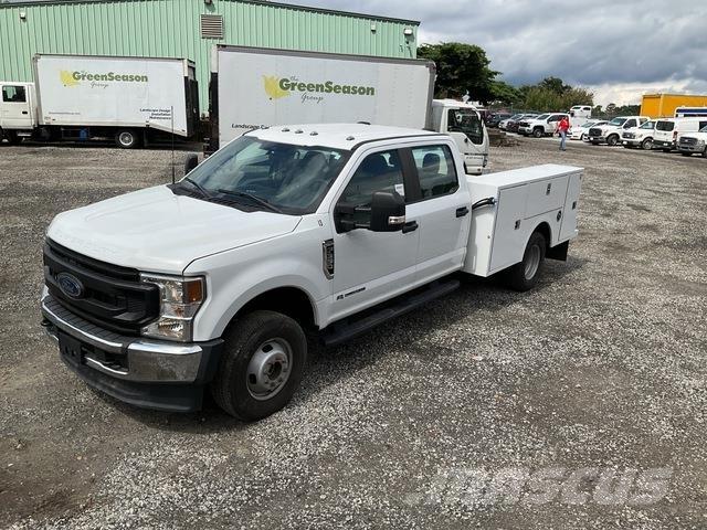 Ford F-350 Kis teherszállító/Platós kocsi