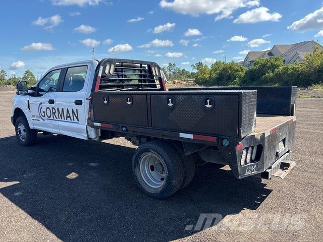 Ford F-350 Platós / Ponyvás teherautók