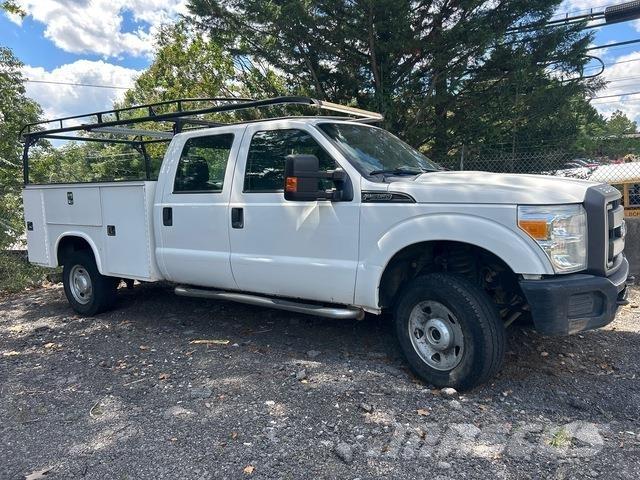 Ford F-350 Kis teherszállító/Platós kocsi