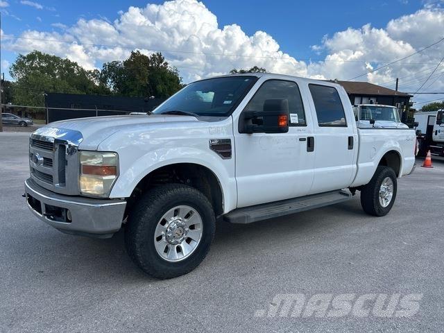 Ford F-350 Kis teherszállító/Platós kocsi
