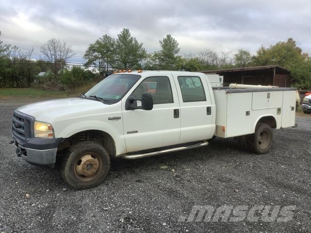 Ford F-350 Kis teherszállító/Platós kocsi