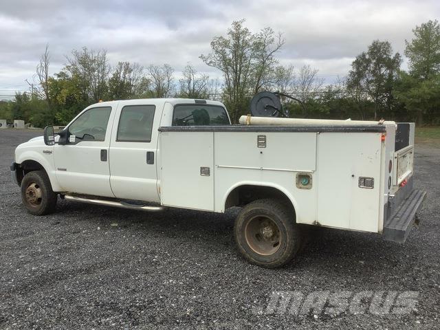 Ford F-350 Kis teherszállító/Platós kocsi