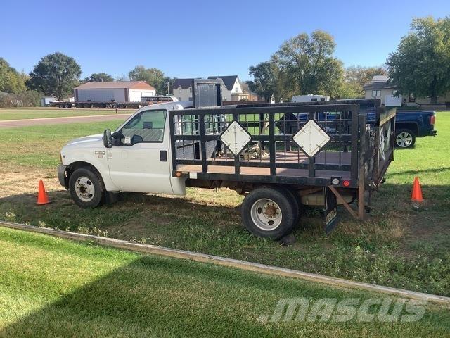 Ford F-350 Platós / Ponyvás teherautók