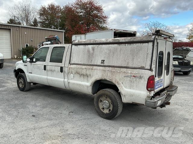 Ford F-350 Kis teherszállító/Platós kocsi