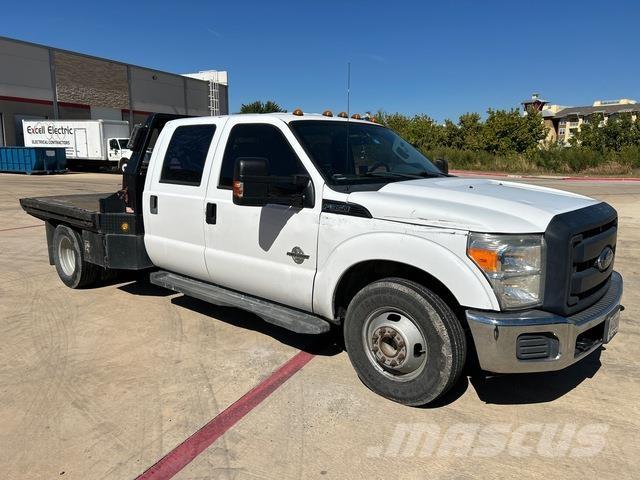 Ford F-350 Platós / Ponyvás teherautók