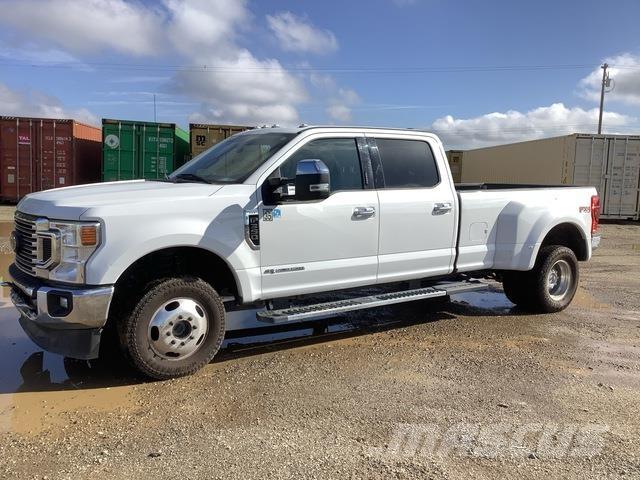 Ford F-350 Kis teherszállító/Platós kocsi