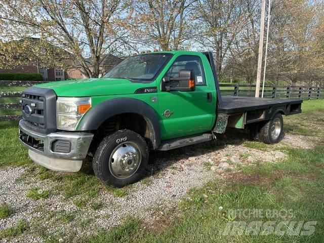 Ford F-450 Platós / Ponyvás teherautók