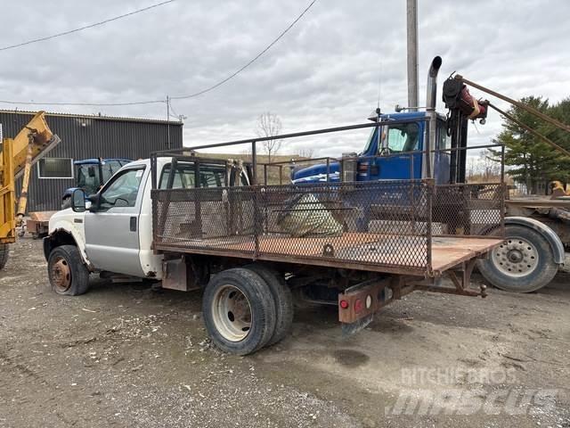 Ford F-450 Platós / Ponyvás teherautók